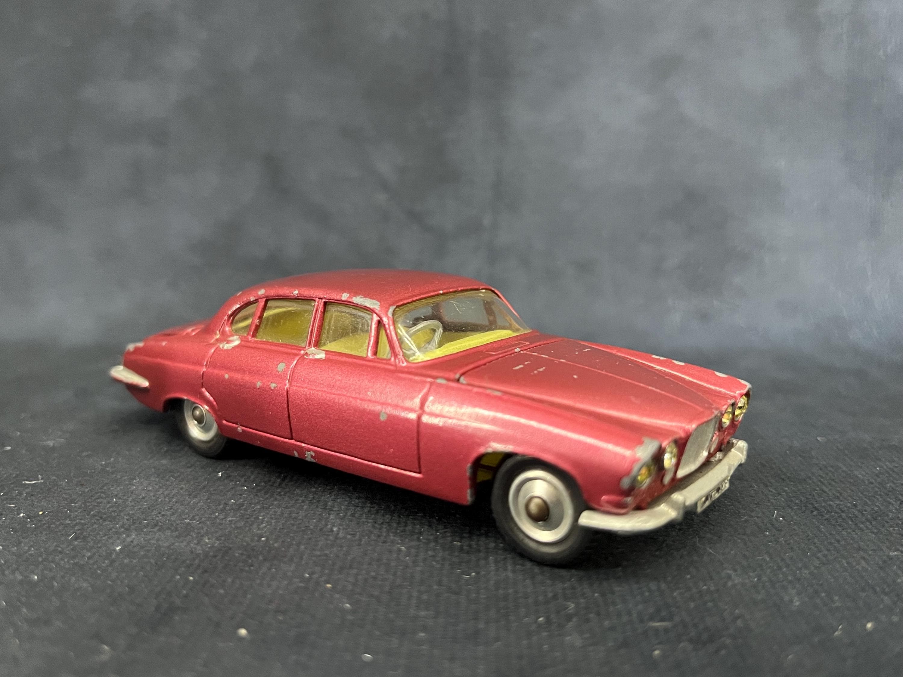 Jaguar Mark X Saloon 238, Vintage Corgi Toys C1967, Crystal