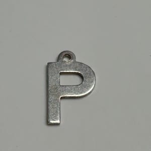 Charme vintage de prata esterlina, Charme de pulseira de prata, Charme da letra ‘P’