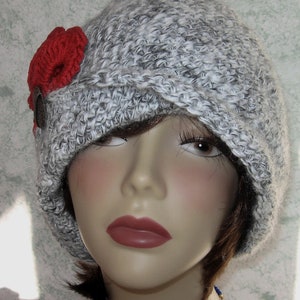 Crochet Hat Pattern Flapper Style With Brim Petal Trim And Back Pleats Digital Download image 4