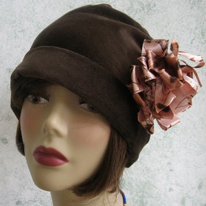 Womens Hat Pattern Flapper Style With Flower Trim Sewing Hat Pattern ...