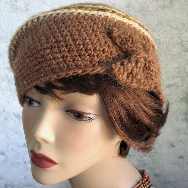 Crochet Pattern Womens Beret avec bande colorée et garniture d’arc style vintage Crochet Hat Warm Fall Tones Multi Size Pattern Téléchargement instantané