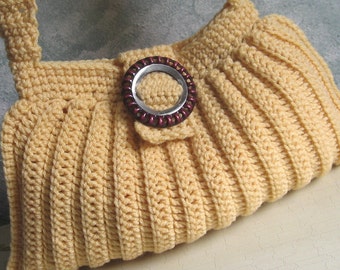 Borsa con motivo all'uncinetto con pieghe effetto maglia, borsa a tracolla facile da realizzare. Download immediato