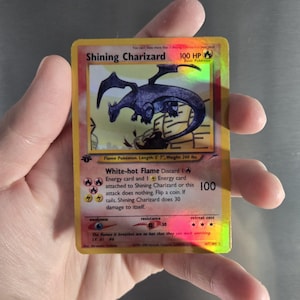Aimant ou carte autocollant Pokémon Charizard Neo Destiny Shining holo inversé #107, carte Pokémon pas réelle faite maison, idéale pour les cadeaux et les cadeaux