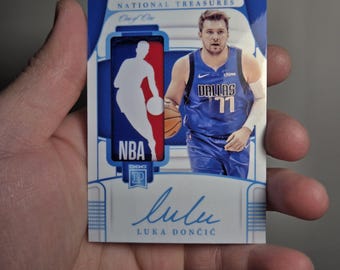 Luka Doncic 2018/19 Panini Prizm Nebula 1/1 No. 280 Novelty