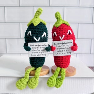 Adorable jalapeño de ganchillo hecho a mano, chile mexicano, amuleto de jalapeño, verduras de ganchillo, regalo de apoyo emocional, decoración de mesa, amuletos de cocina