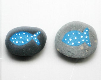 Beach Stone Fish Magnets Blue White Polka Dot