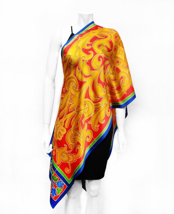 Sciarpa di seta dipinta a Flamenco, foulard da donna