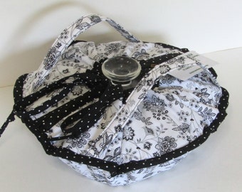 Casserole Carrier , Round or Square Dish, Black and White Scroll, Black Polka Dot, Food Carrier, Insulated, Hot or Cold Foods, Bridal Gift