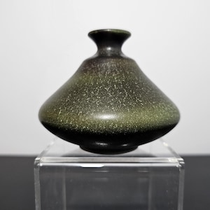 RARE Scandinavian design moss green stoneware vase Höganäs Swedish ceramics 1980s hare fur glaze