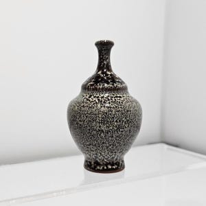Gunnar Andersson miniature vase Höganäs Sweden 1970s Scandinavian ceramics vintage design white freckled glaze