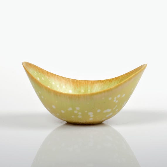 Gunnar Nylund ロールストランド ARO ボウル: ピスタチオ グリーン釉