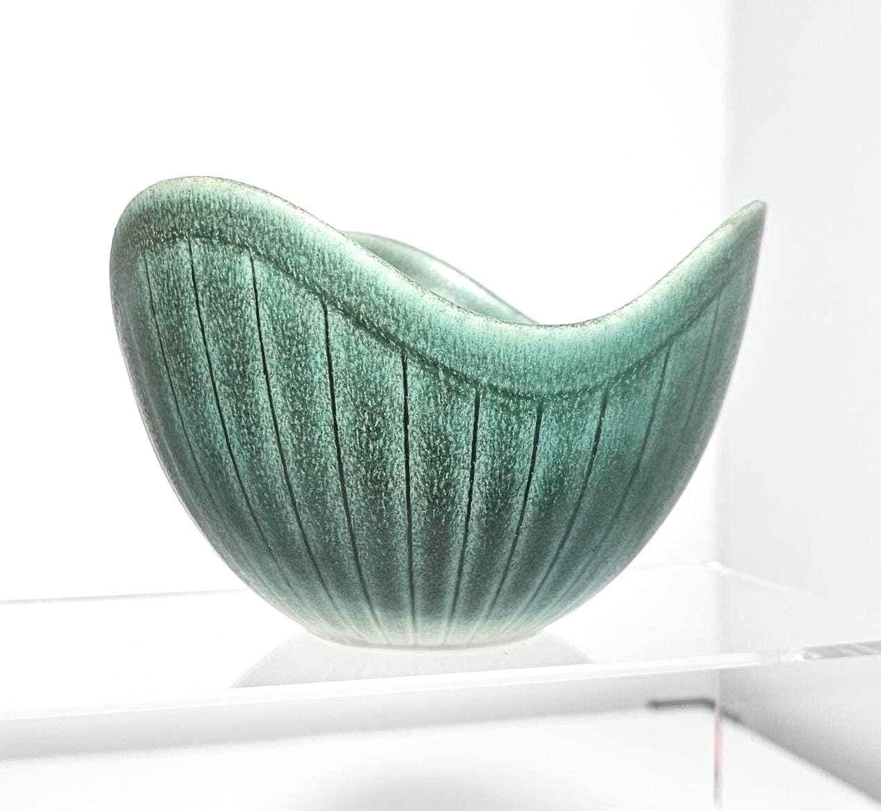 Ash Gunnar Nylund - Etsy