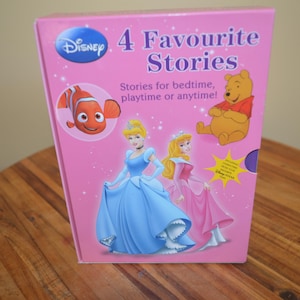 Coffret rose vintage 4 histoires préférées de Disney - Collection de livres Winne the ourson, Le monde de Nemo, La Belle au bois dormant, Cendrillon - Début 2000