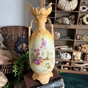 Vintage Robert Hanke Austrian hand panted footed vase