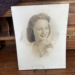 Antique Olan Mills signed large print photograph of woman