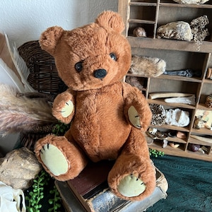 Vintage 1981 Dakon stuffed jointed brown teddy bear