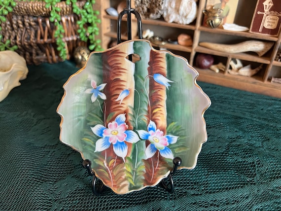 Vintage Saji Japan Colorado Columbine hand painted decorative plate tray dish handpainted