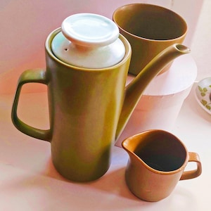 Tulip time Maidstone J&G Meakin coffee  set