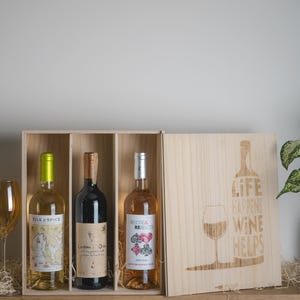 Personalisierte Holzweinkiste für 3 Flaschen Wein, Weingeschenkbox, Champagnerkiste, Glückwunschgeschenk, Geschenk für Paare, Verlobungsgeschenk