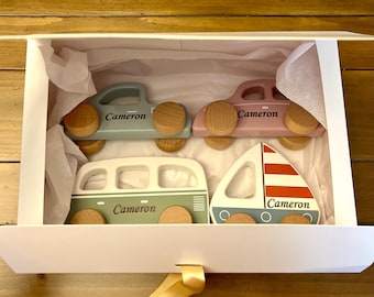Coche de juguete de madera personalizado para niños pequeños, regalo de primer cumpleaños, regalo para baby shower, coches con nombres, regalo personalizado para niños, primera Navidad