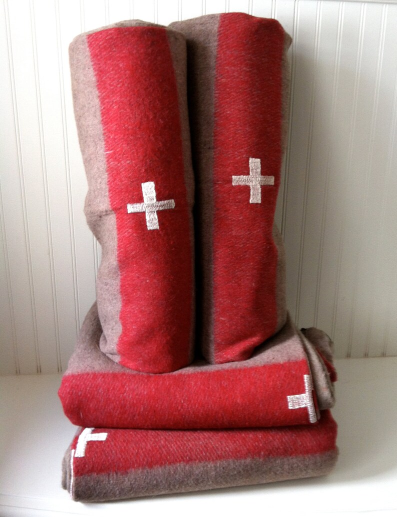 110 Dollars Pair Of Swiss Army Wool Blankets Etsy