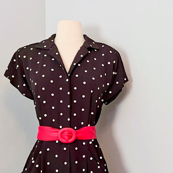 1980s Black Polka Dot Dress - 80s does 40s style - Post Modern, pencil skirt - vintage size 4/6, small to extra, sm/xs