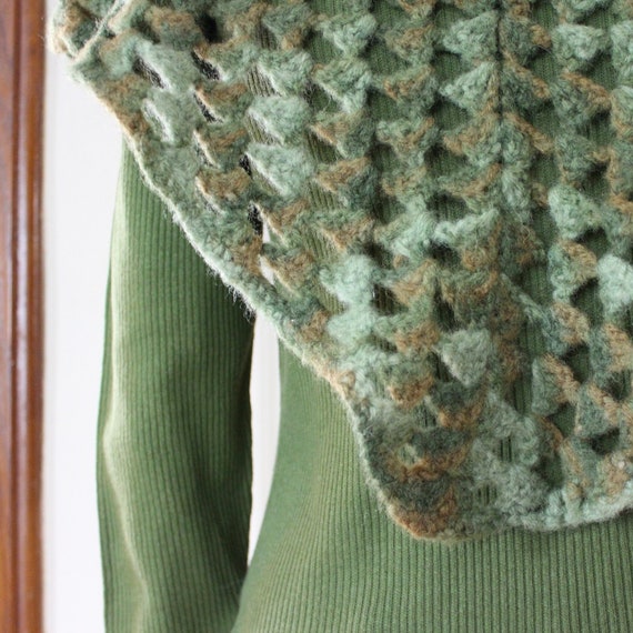 1970s pea green  sweater & poncho set - vintage r… - image 3