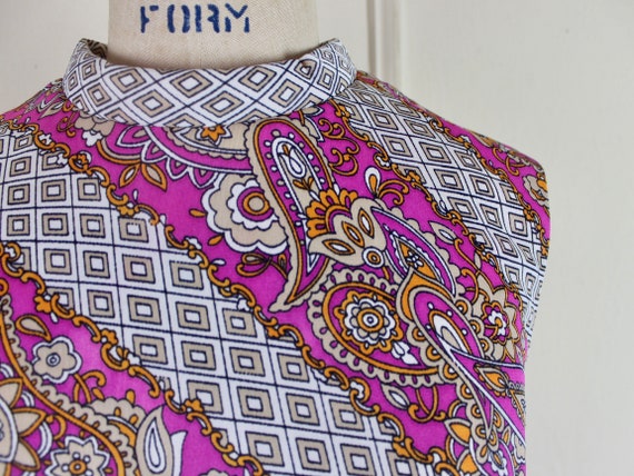 the Pink Paisley Shift, vintage 1970s Summer Dres… - image 3