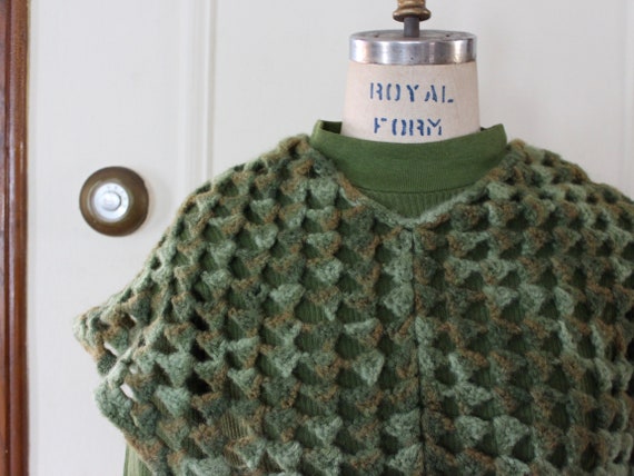 1970s pea green  sweater & poncho set - vintage r… - image 1