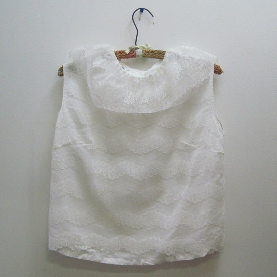 vintage 1960's White Sleeveless Blouse with Lace … - image 2