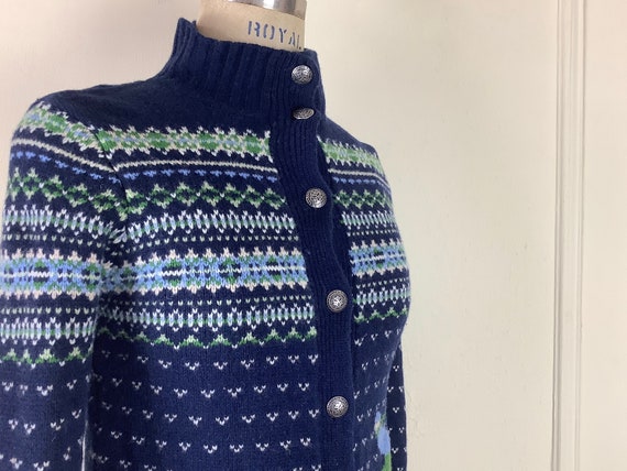 the winter skier, vintage LL BEAN Navy Blue Wool cardigan sweater - fair isle, lambswool, Maine-Chic jumper - size small View 6