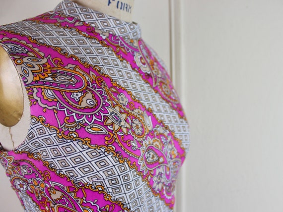 the Pink Paisley Shift, vintage 1970s Summer Dres… - image 5