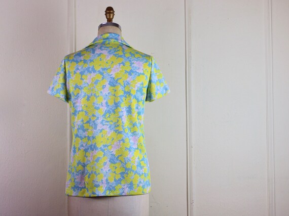 1970s blue + BRIGHT YELLOW floral Blouse - short … - image 6
