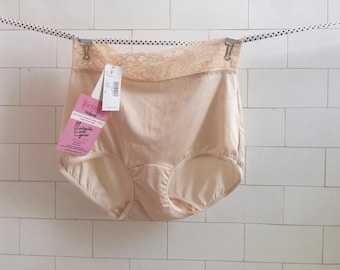 vintage Beige + Floral Lace Panties, new with tags - high waisted, lace trim, nylon & cotton, 1970s underwear - size 6, medium