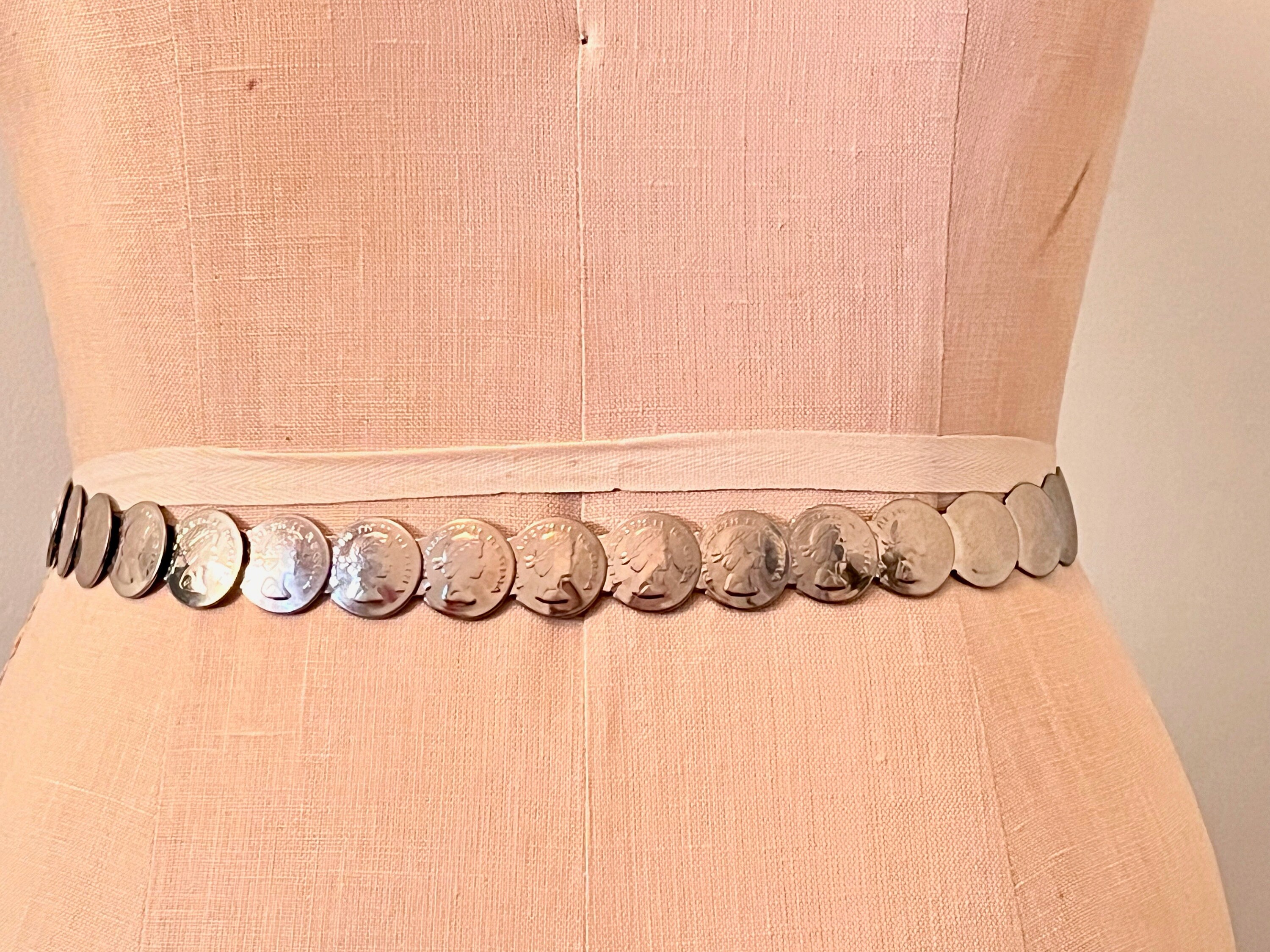 Vintage 1960s Queen Elizabeth Regina Stretchy Silver Coin Belt Vintage 1960s QUEEN ELIZABETH Regina Silver Coin Belt  main image 4