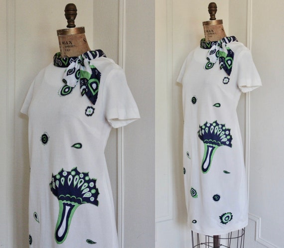 1960s MOD Shift Dress with Navy Blue and Kelly Gr… - image 4