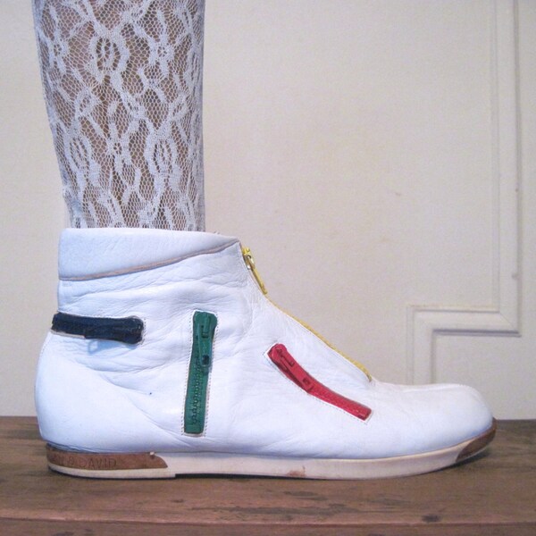 size 9.5, 1980s White Leather Ankle Boots with MOD colorful ZIPPERS - vintage New Wave, Punk, Hipster booties - Joan & David, made in Italy