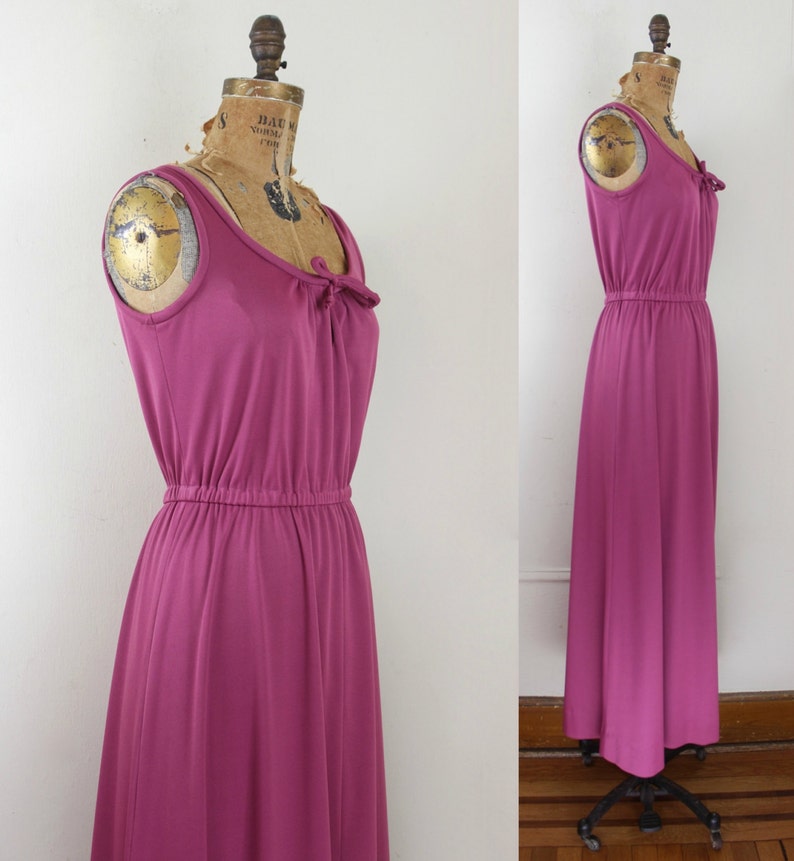 vintage 1970s dusty rose maxi dress with sassy keyhole size medium image 2