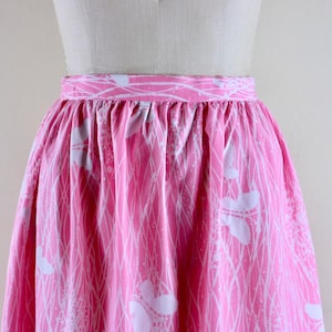 it&#39;s like butterflies - vintage 2 pc pink & white skirt set - midi skirt + fitted blazer - Mod vintage dress, floral silhouette - size large