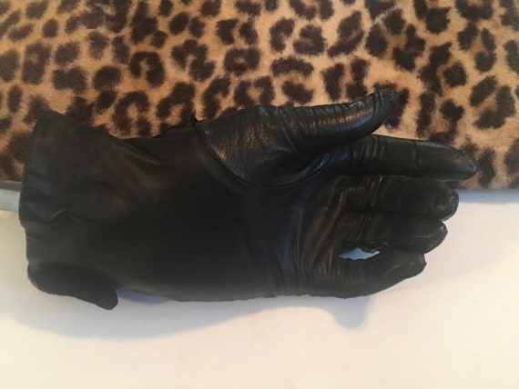 vintage Fancy Black Leather Gloves with Velvet & … - image 6