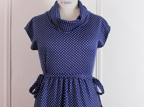 polka dots + flowers - 1970s Navy Blue + White Ret