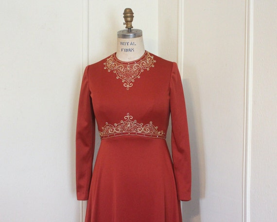 vintage 1970s Orange Rust Hostess Dress embellish… - image 1