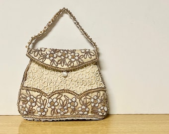 something old, vintage 1940s Floral top handle purse - white + bronze seed beads - evening bag, bridal, wedding, daisy