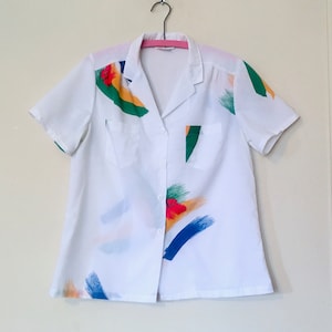 Brush Strokes, 1980s White button Up Blouse by Pepper Tree - bright green + gold + blue - retro artist, vintage paintbrush, 80s - sz medium