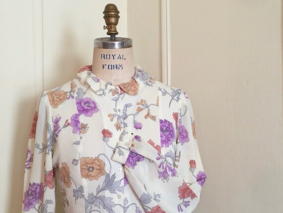 1980s Frilly Floral Neo-Victorian Ruffle Blouse -… - image 2