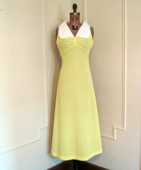 Vintage 1970s sunny yellow Maxi Dress with MOD MO… - image 3