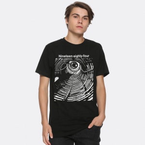 1984 by George Orwell T-Shirt, Men&#39;s Women&#39;s Sizes (RWL-298303)