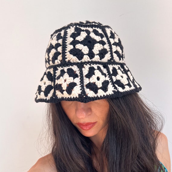 Black and White Summer Hat, 100% Cotton Hat, Bucket Hat  display picture 3