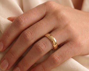 14K Solid Gold Wedding Band • Classic Dome Comfort Fit Ring • 2mm - 5mm Widths • Personalized Yellow Gold Ring for Men & Women • Engraved