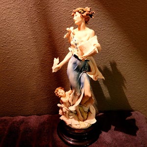 Giuseppe Armani - ART OF POETRY - 1488C - Signed Sculpture - Rare Capodimonte Armani Collectible Florence Statue - Beautiful !